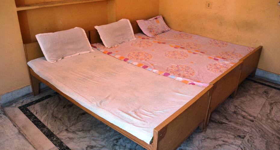 Om Vishwa Nath Lodge, Varanasi 4